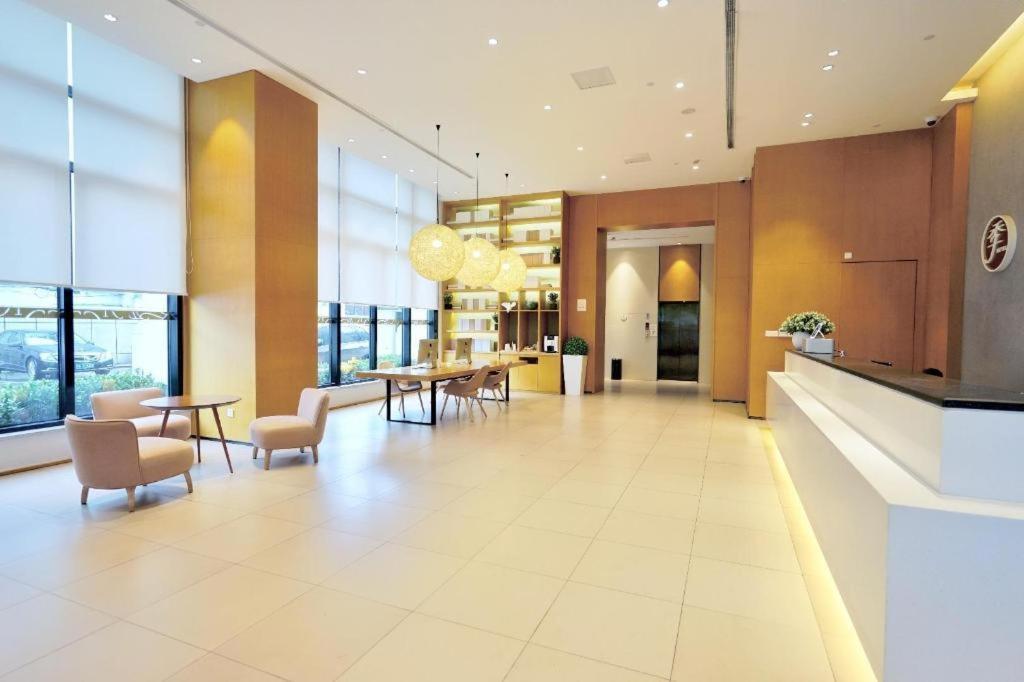 เจไอ โฮเต็ล เซี่ยงไฮ้ ซงเจียงสปอร์ตเซ็นเตอร์ Hotel Songjiang ภายนอก รูปภาพ